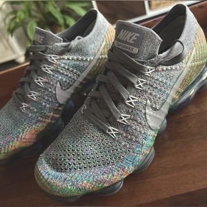 Nike Air VaporMax in Grey Multi-Color! Women’s SIZE 6.5